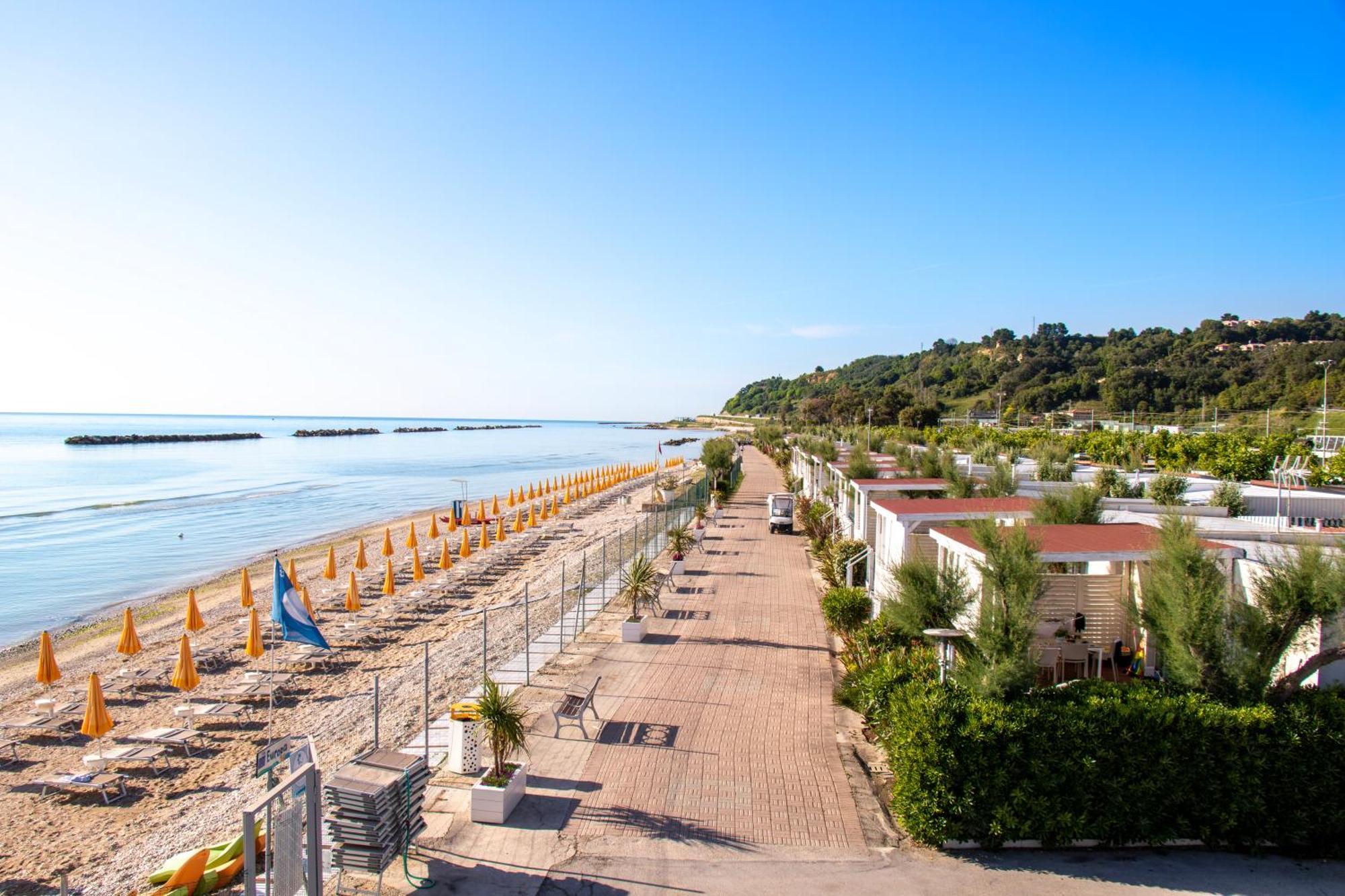 Girasole Eco Family Village Marina Palmense