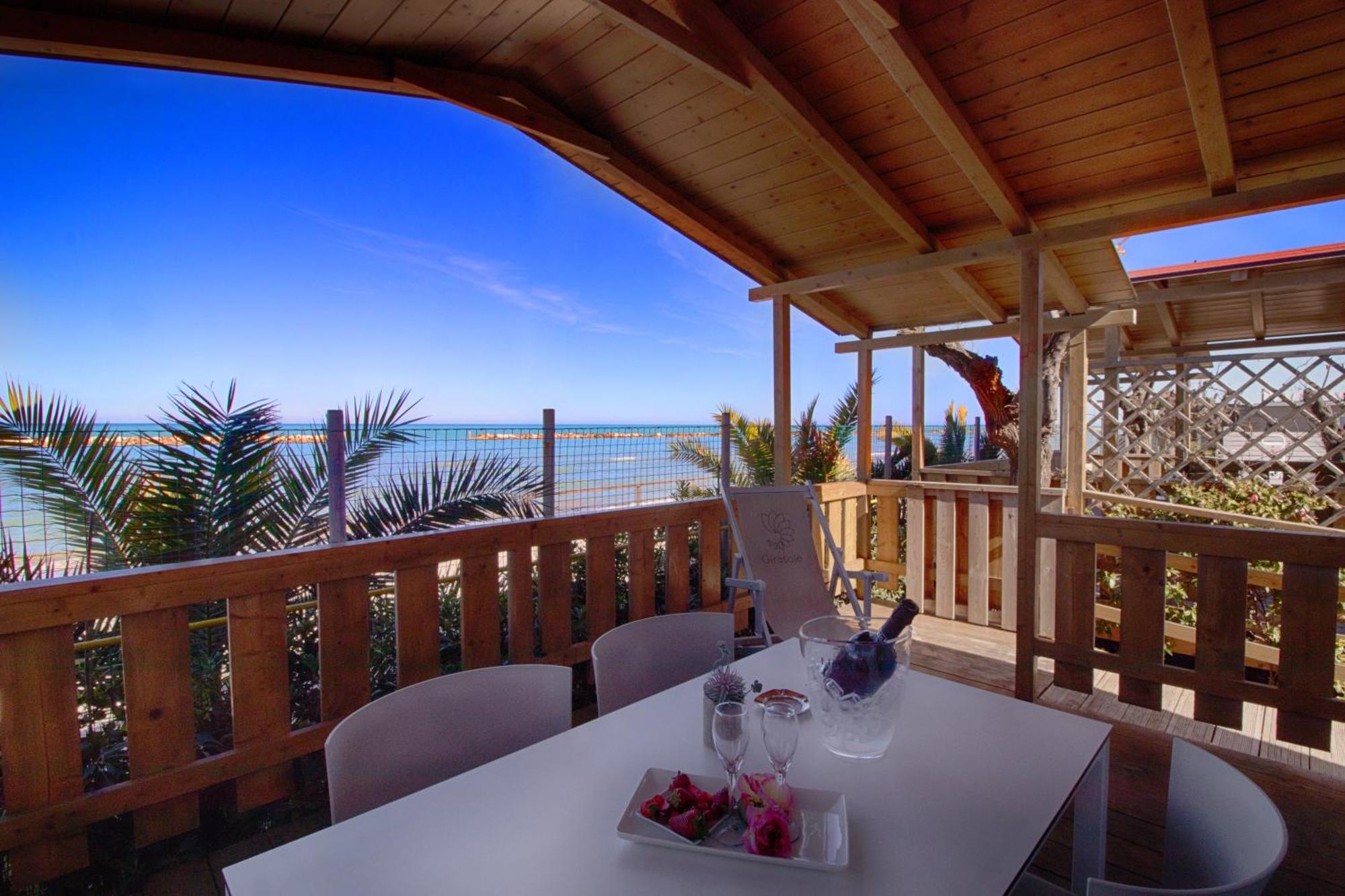Girasole Eco Family Village Ferienpark Marina Palmense